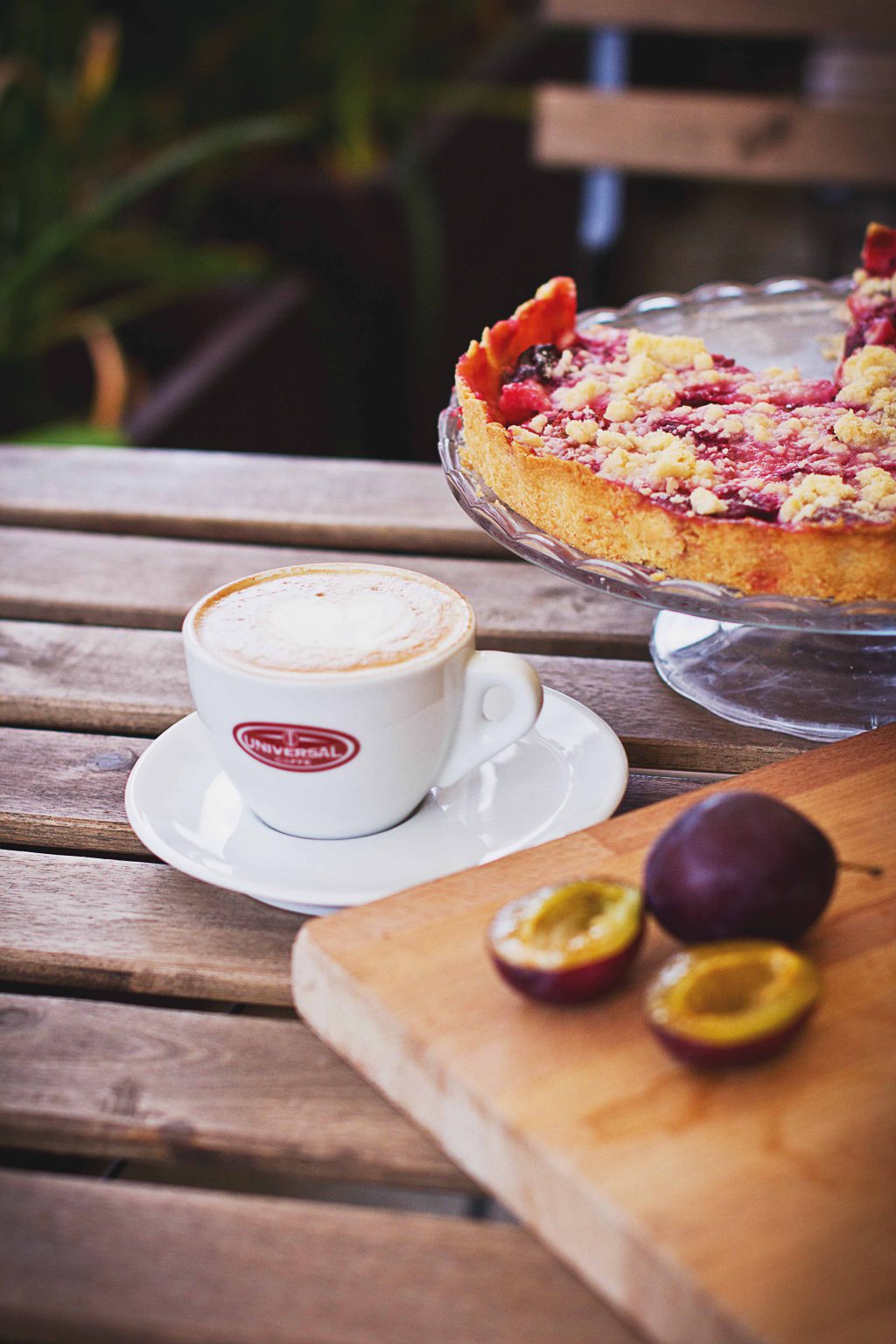 Pie, coffee & plums - free stock photo