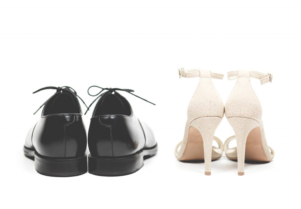 mens_womens_shoes-1024x714.jpg