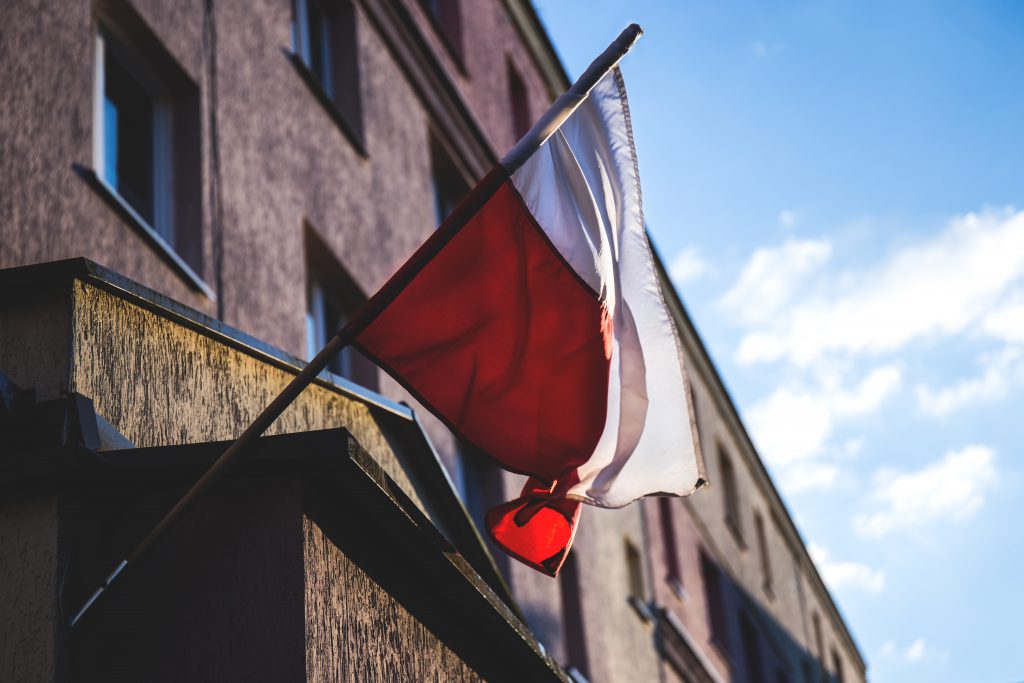 Polish_flag_3-1024x683.jpg