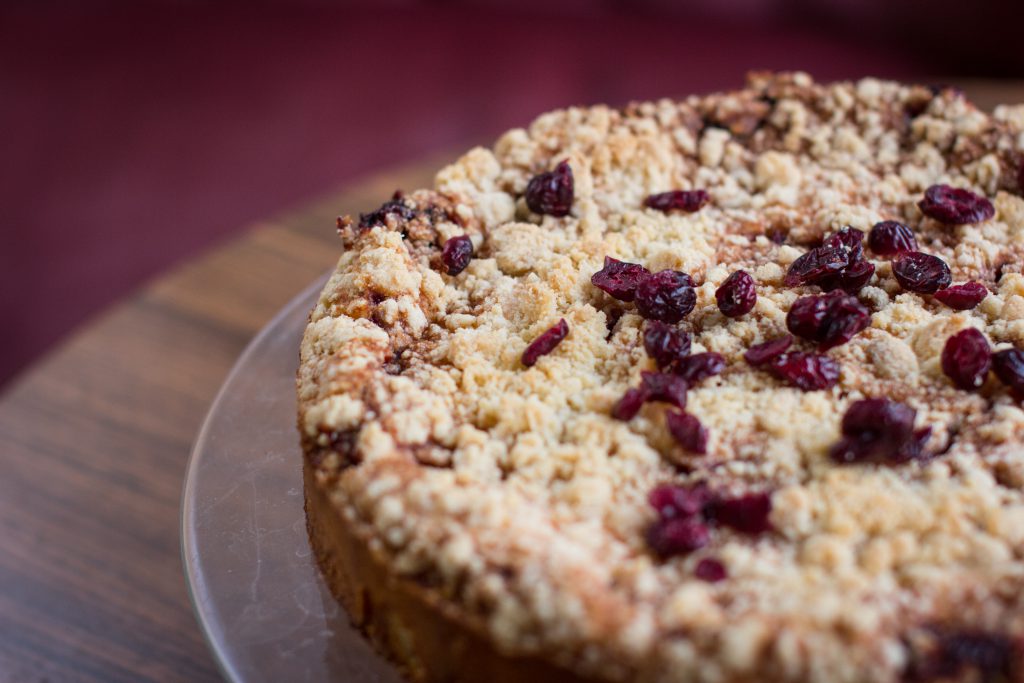 Crumble chokeberry pie - free stock photo