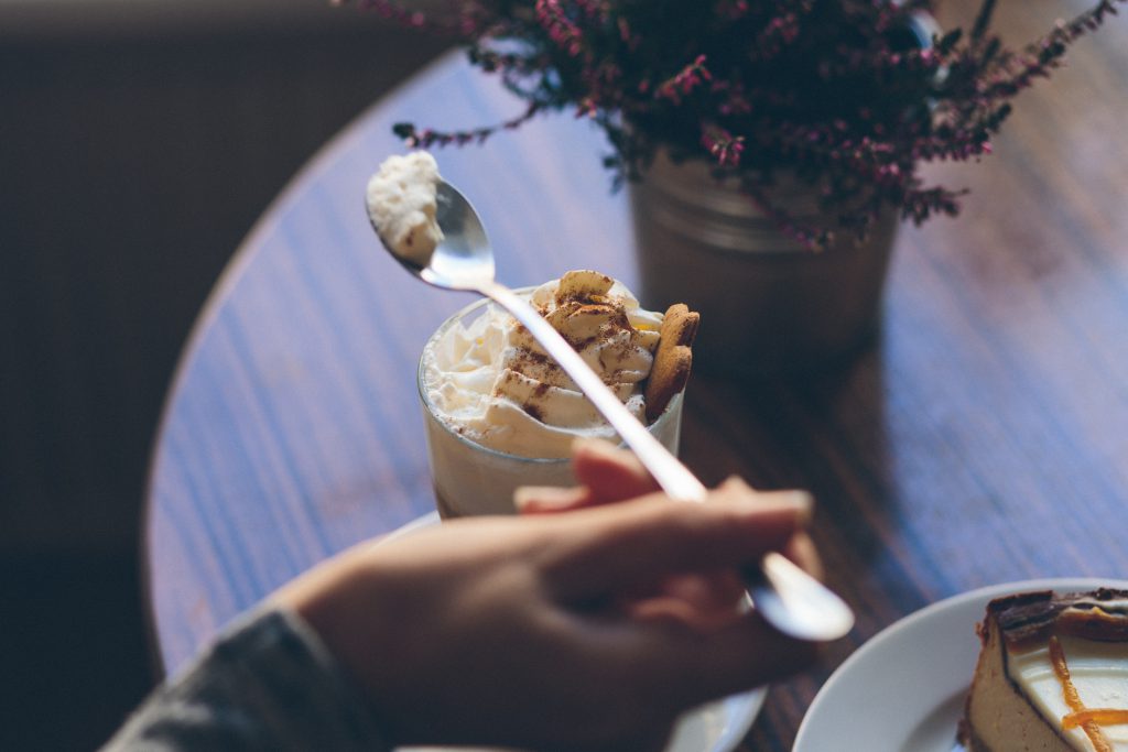 Gingerbread latte 2 - free stock photo