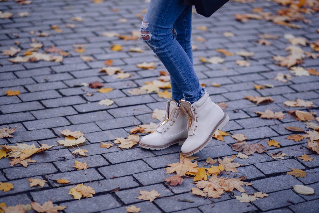 Stylish fall outfit 2 - free stock photo