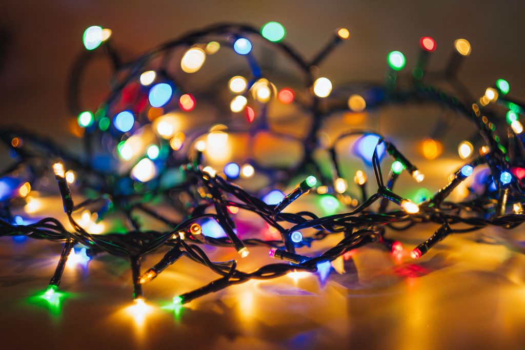 tangled_christmas_lights-1024x683.jpg