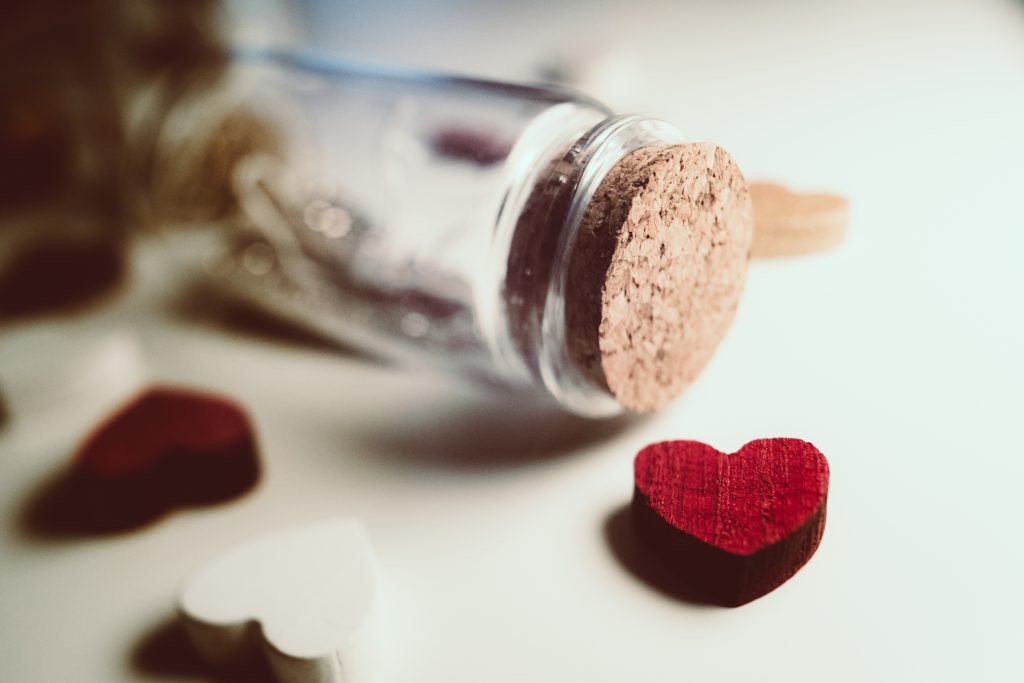 message_in_a_bottle_and_wooden_hearts_2-