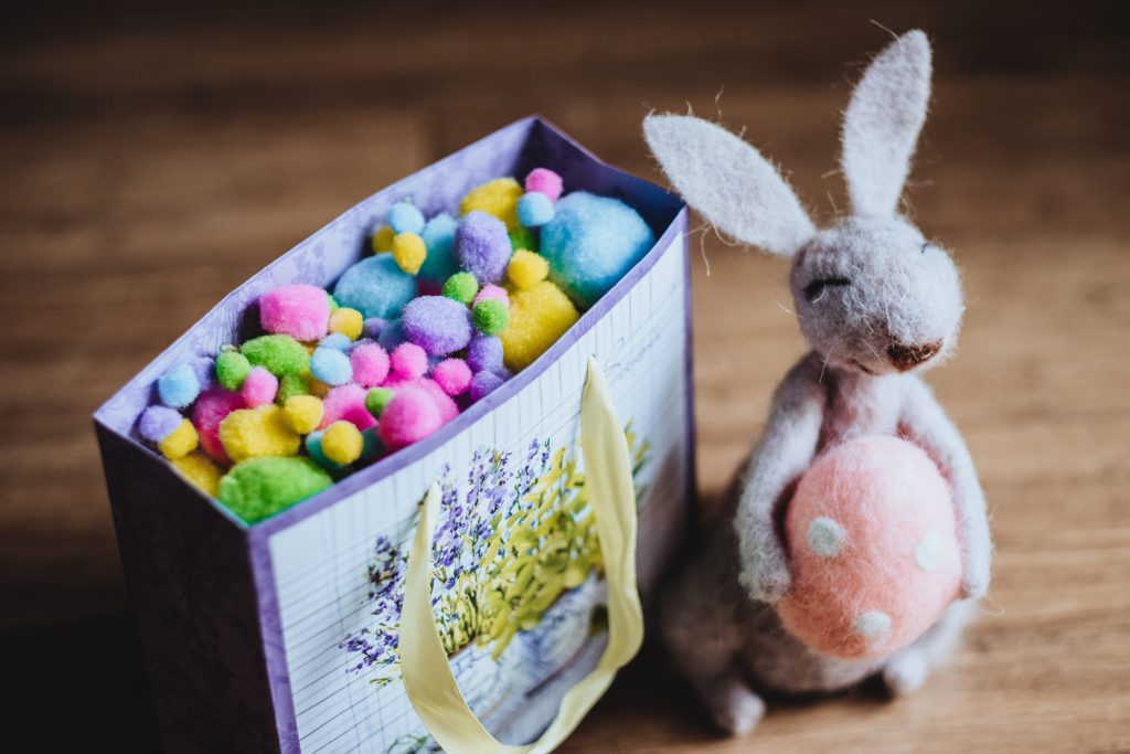 Easter bunny gift - free stock photo