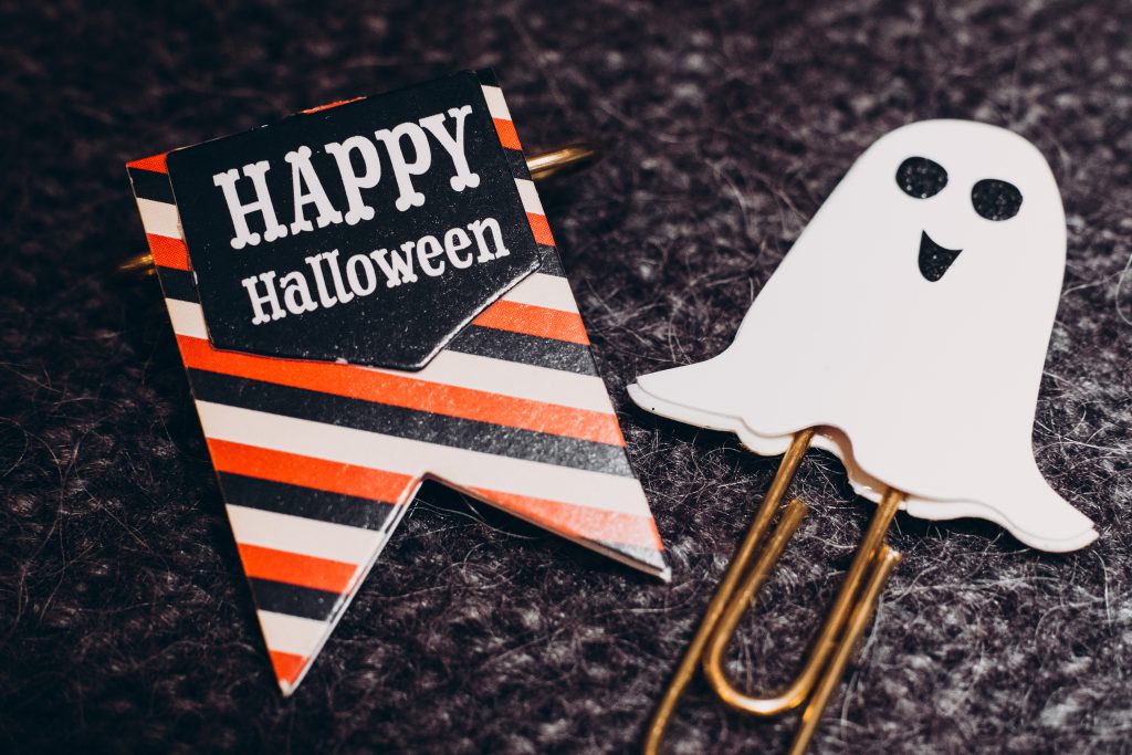 happy_halloween_and_ghost_paperclips-102