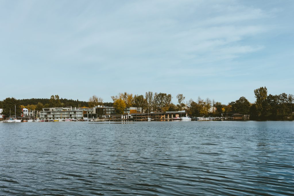 sailing_center_by_the_lake-1024x683.jpg