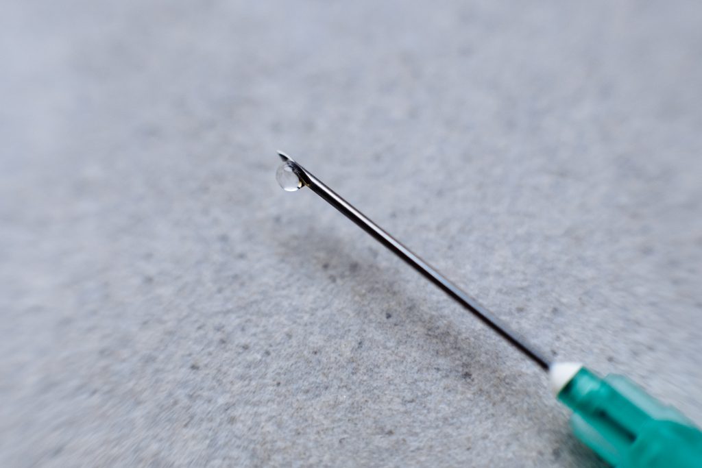 disposable_syringe_needle_macro-1024x683.jpg