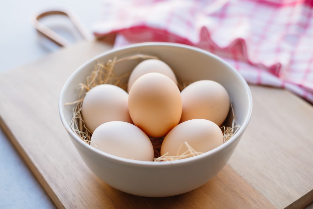 Plain eggs in a bowl 2 - free stock photo