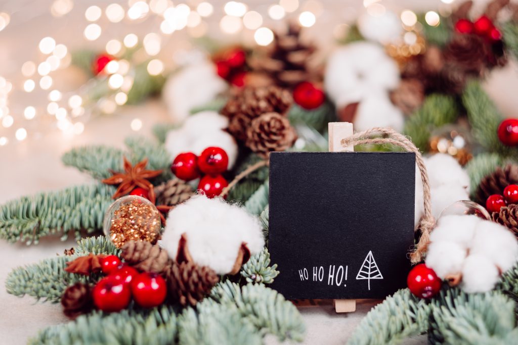 Christmas spruce decoration with a blackboard clamp 3 - free stock photo