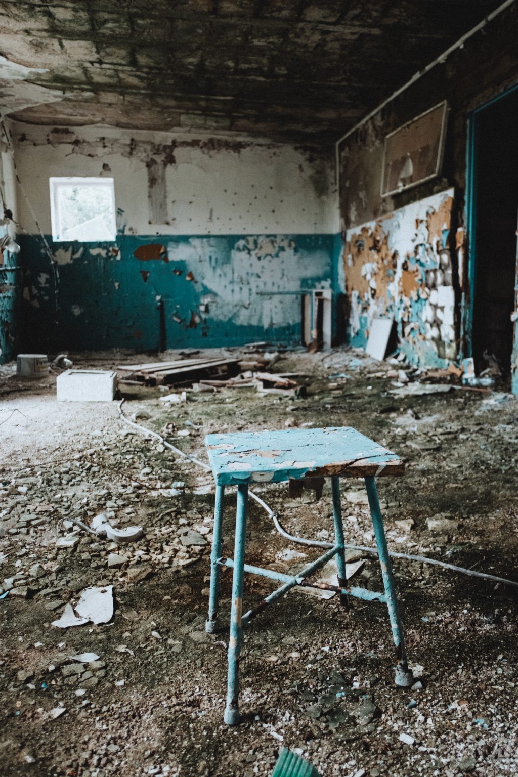 Abandoned ruined building interior 4 - free stock photo