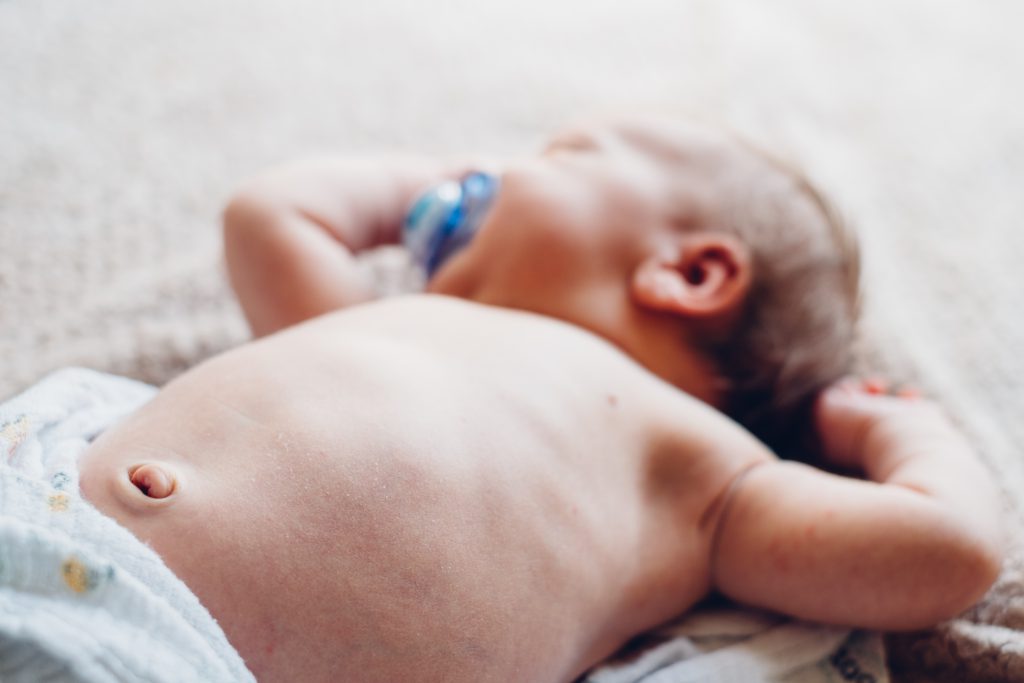 Newborn baby’s belly button - free stock photo