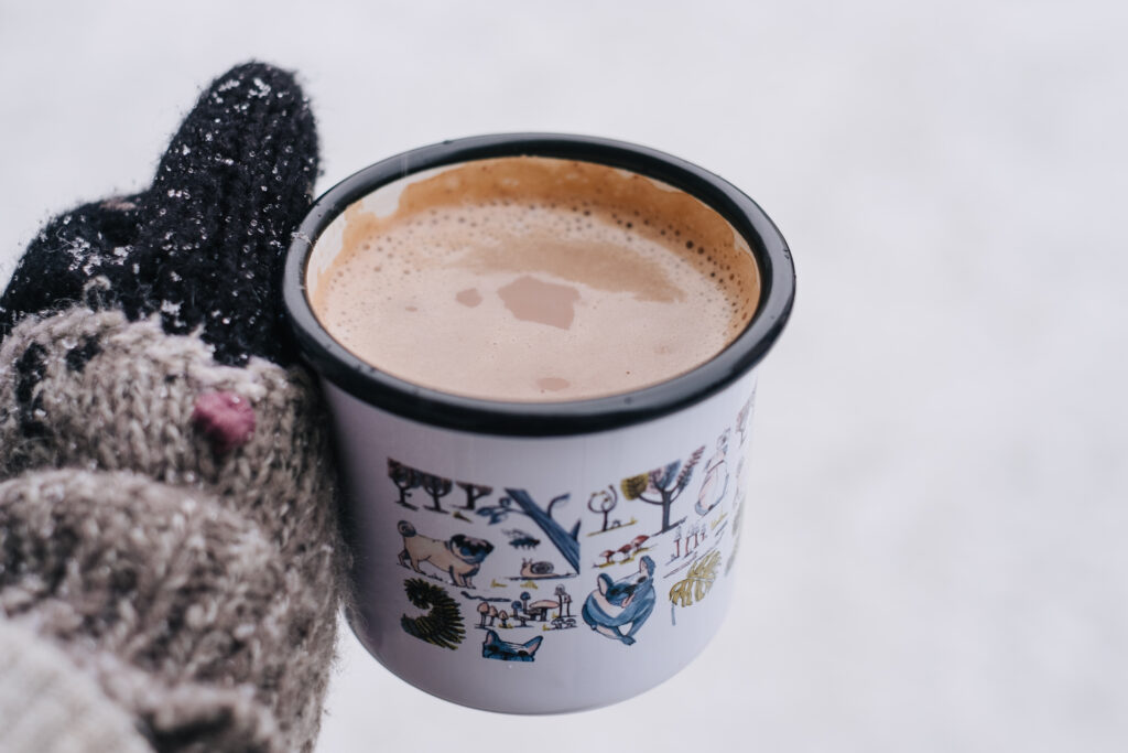 hot_chocolate_in_a_metal_mug_on_a_cold_day_3-1024x683.jpg